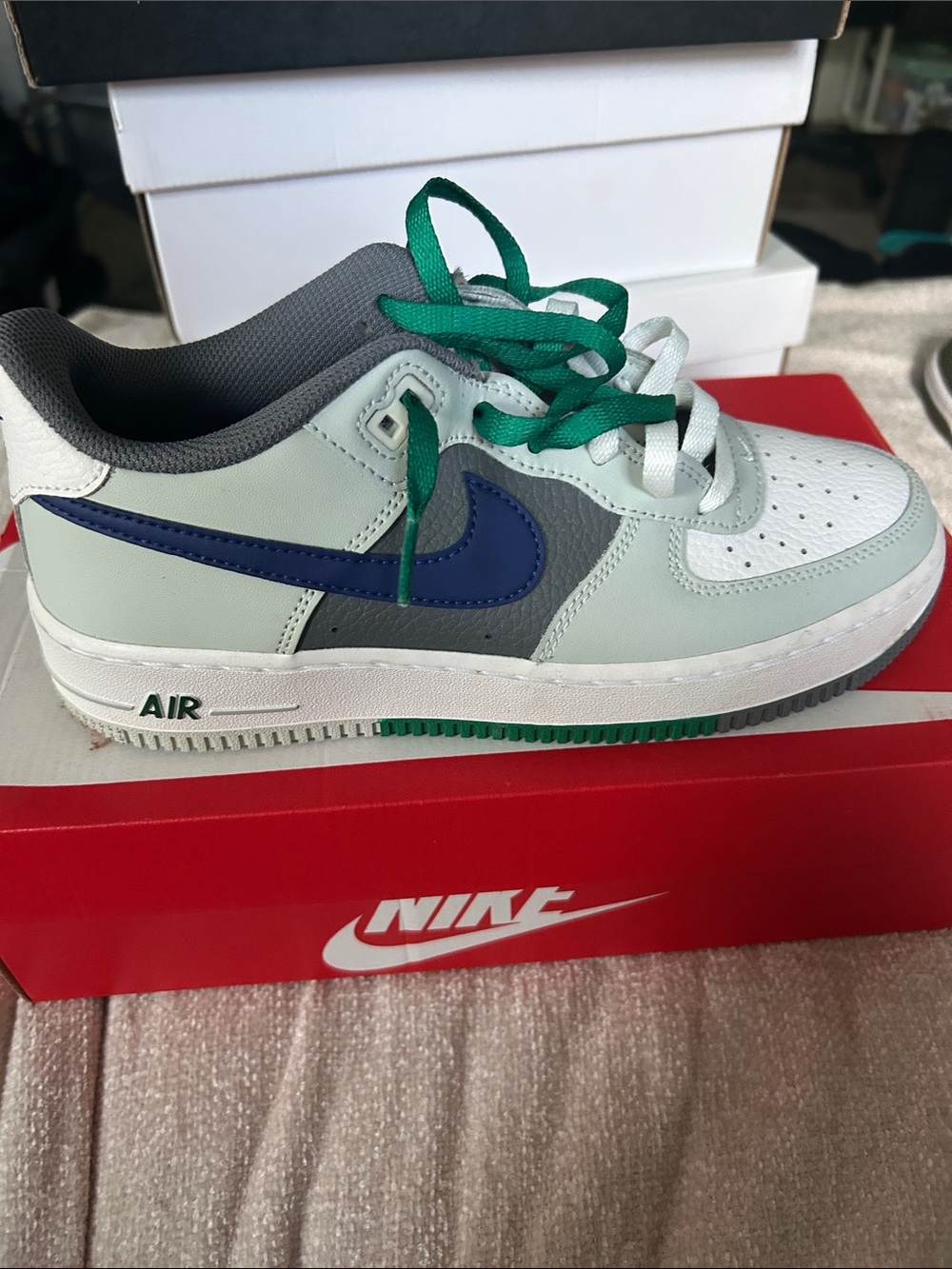 Nike Kids Low-Top Sneakers in White, Gray & Navy with Green Accents